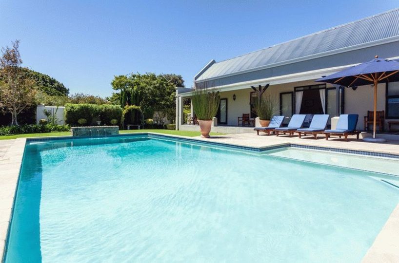 Constantia Luxury Four Bedroom Home Cape Town