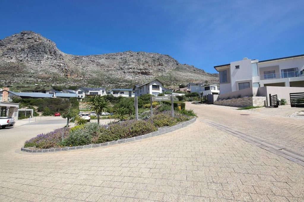 StoneVillage Cl, Muizenberg, Cape Town, South Africa