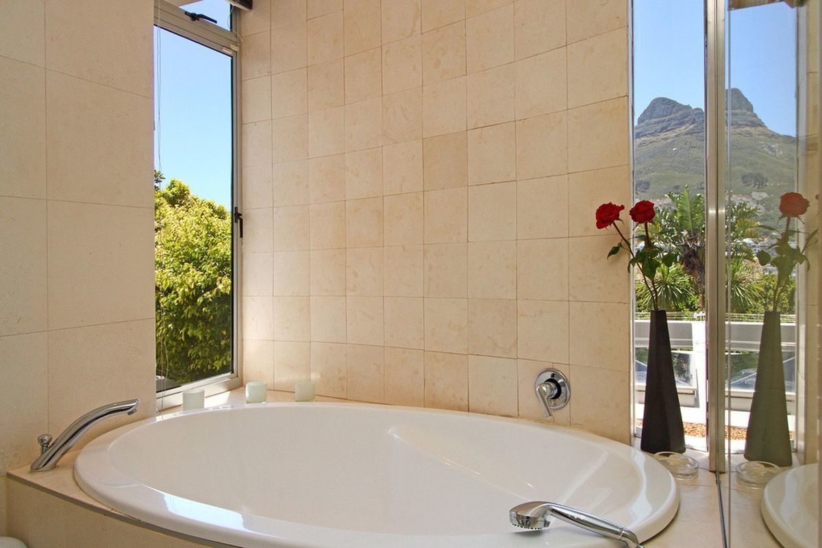 Two Bedroom Luxury Self Catering Villa Cape Town