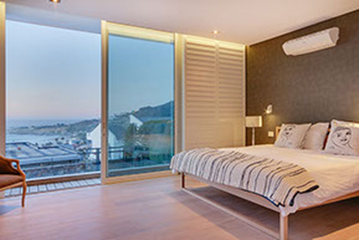 Camps Bay 5 Bedroom Self Catering Holiday Villa
