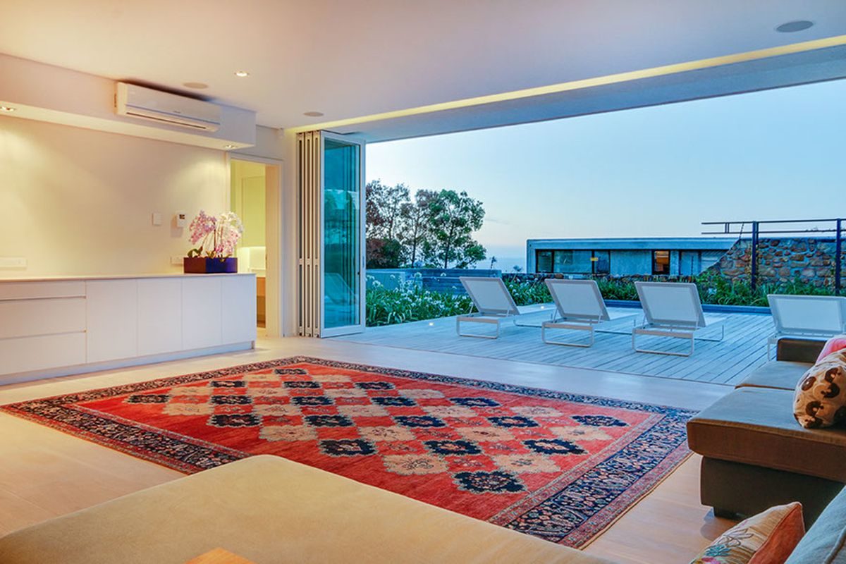 Camps Bay 5 Bedroom Self Catering Holiday Villa
