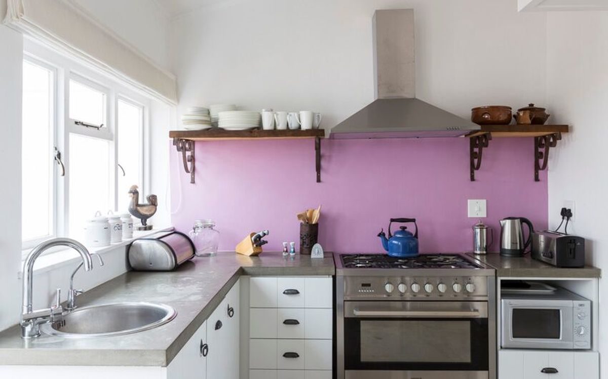 Spacious 4 Bedroom Self Catering Holiday Home Simonstown