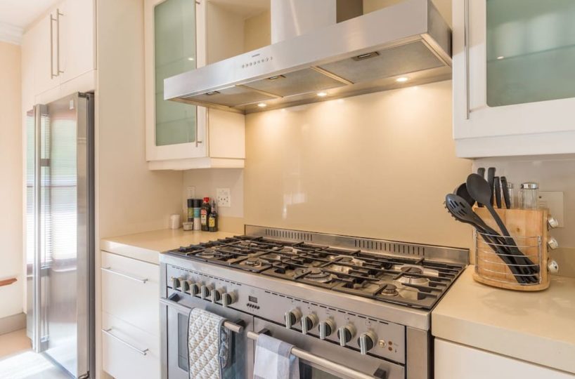 Luxury 8 Bedroom 5 Star Private Villa Constantia