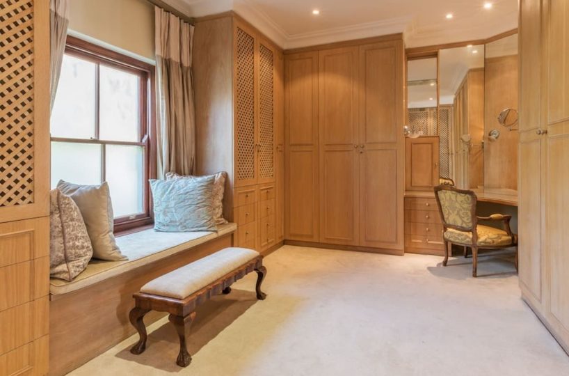 Luxury 8 Bedroom 5 Star Private Villa Constantia