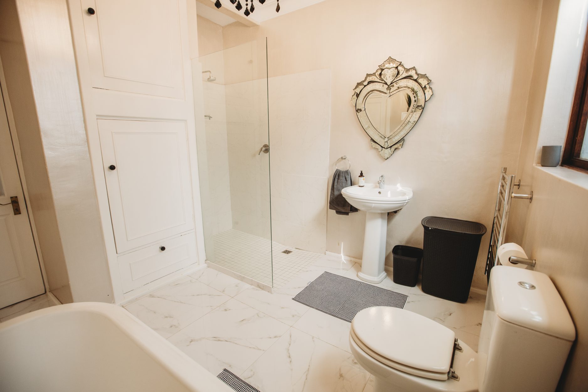 Charming Sea Vista in Clovelly - Vista do Mar 13 AirbnbImages14of27