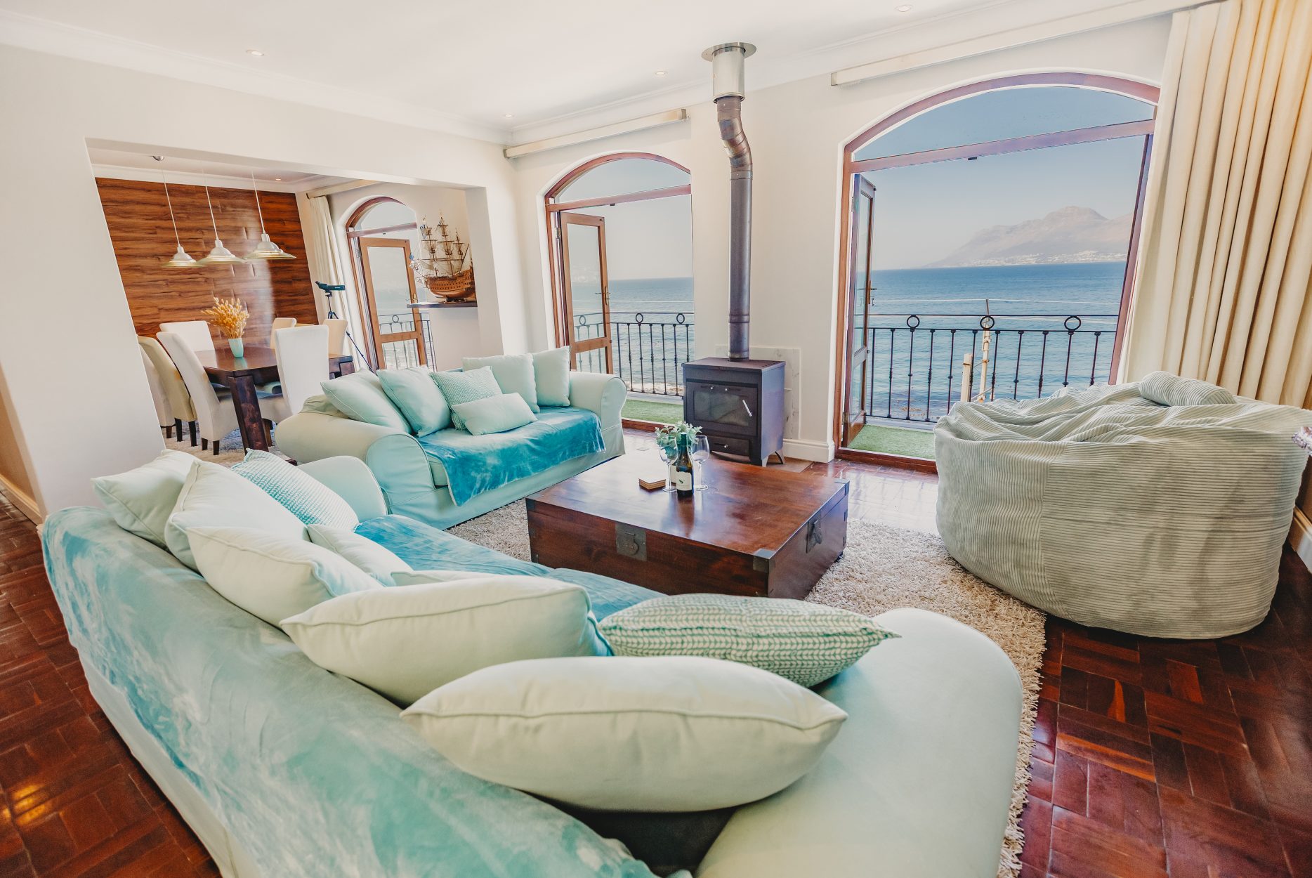 Charming Sea Vista in Clovelly - Vista do Mar 2 AirbnbImages2of27