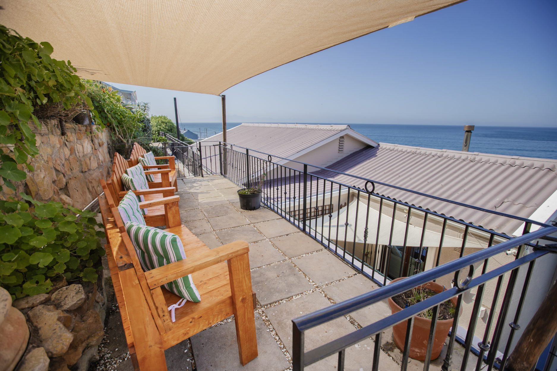 Charming Sea Vista in Clovelly - Vista do Mar 29 KalkBayAirbnbImages72of79
