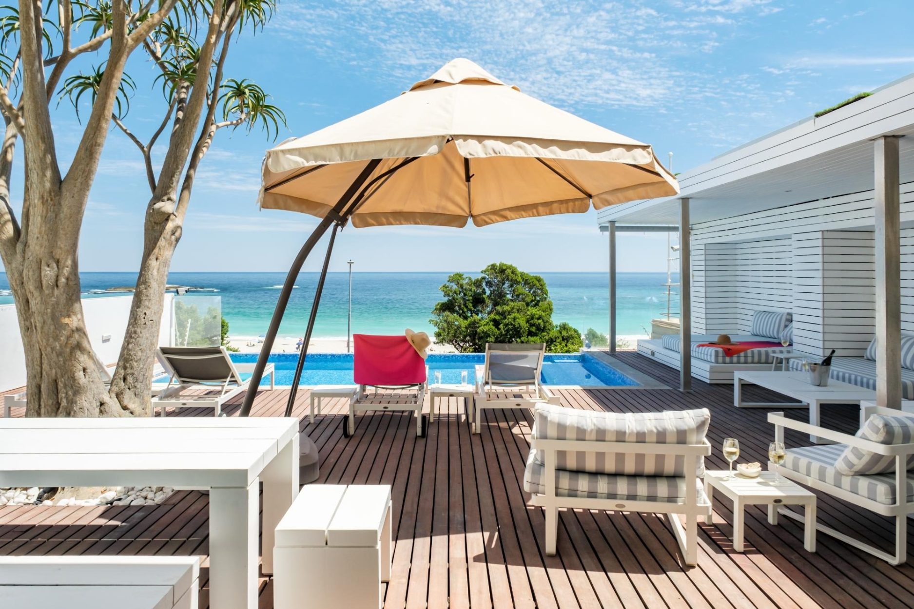 Villa Bleu Blanc: Luxury 4-Bedroom Camps Bay Villa with Private Pool and Ocean Views