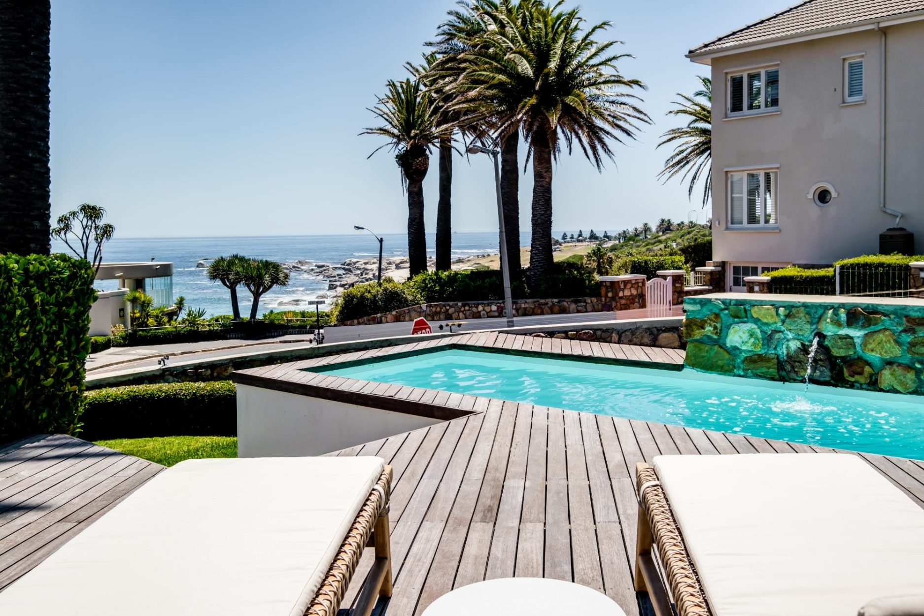 Sedgemoor Villa: 4-Bedroom Camps Bay Villa with Sea Views and Pool